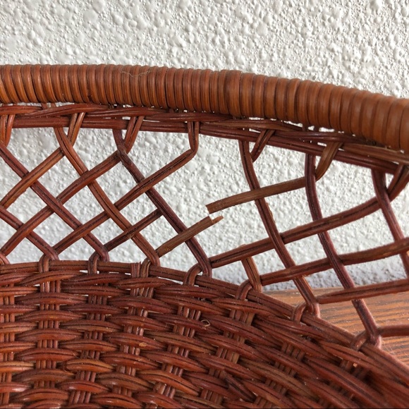 round wicker basket with small handles - Picture 8 of 10